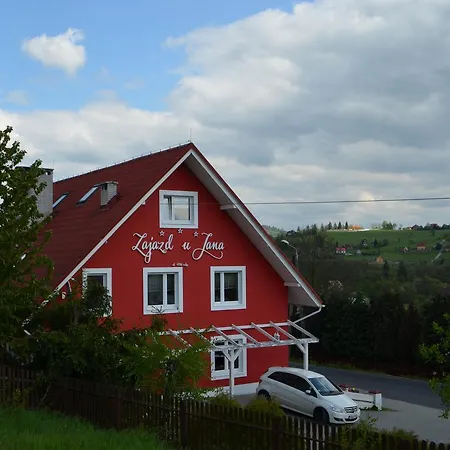 Istberg Cafe Restaurant & Szálloda