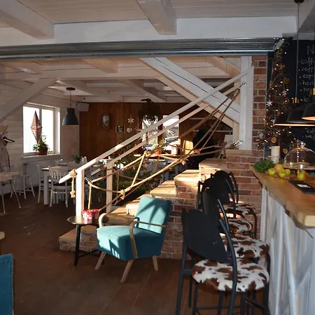 Szálloda Istberg Cafe Restaurant & *
